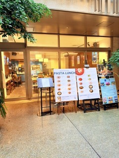 MID TREE 代官山の店頭