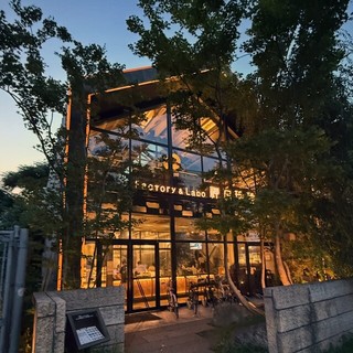 Factory & Labo 神乃珈琲の店頭
