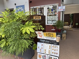 モヒロヒーコーヒーの店頭