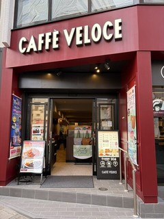 カフェ・ベローチェ 京王八王子駅前店の店舗外観