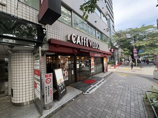 カフェ・ベローチェ 中野店の店頭