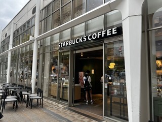 スターバックス コーヒー CIAL桜木町店【徒歩分未確認】の店舗外観