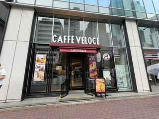 カフェ・ベローチェ 新橋駅銀座口店の店頭