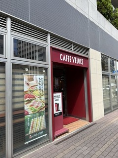 カフェ・ベローチェ 新橋四丁目店の店頭