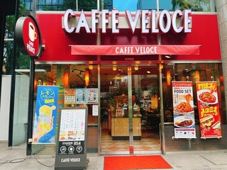 カフェ・ベローチェ 新橋三丁目店の店頭