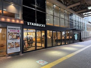 スターバックス コーヒー ルミネ立川店【徒歩分未確認】の店頭