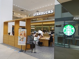スターバックス コーヒー そごう横浜店の店頭
